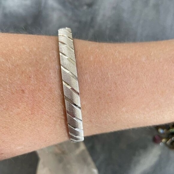 SOLD Vintage MONET Silver Bangle Bracelet - Picture 3 of 8